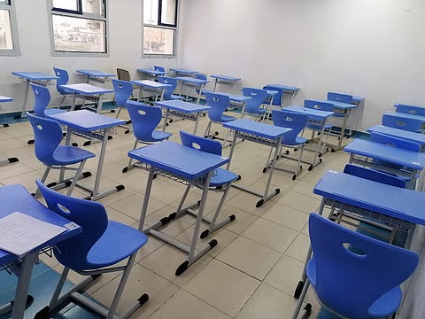 تعليق الدراسة الحضورية في عسير غدا