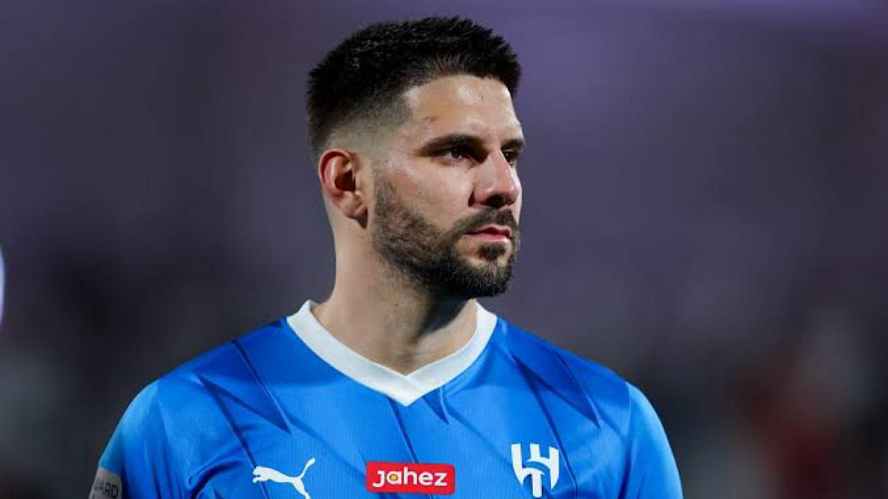 استدعاء ميتروفيتش لقائمة المنتخب الصربي