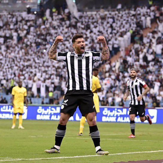 الشباب يتجه للاستغناء عن ديالو وبوشان