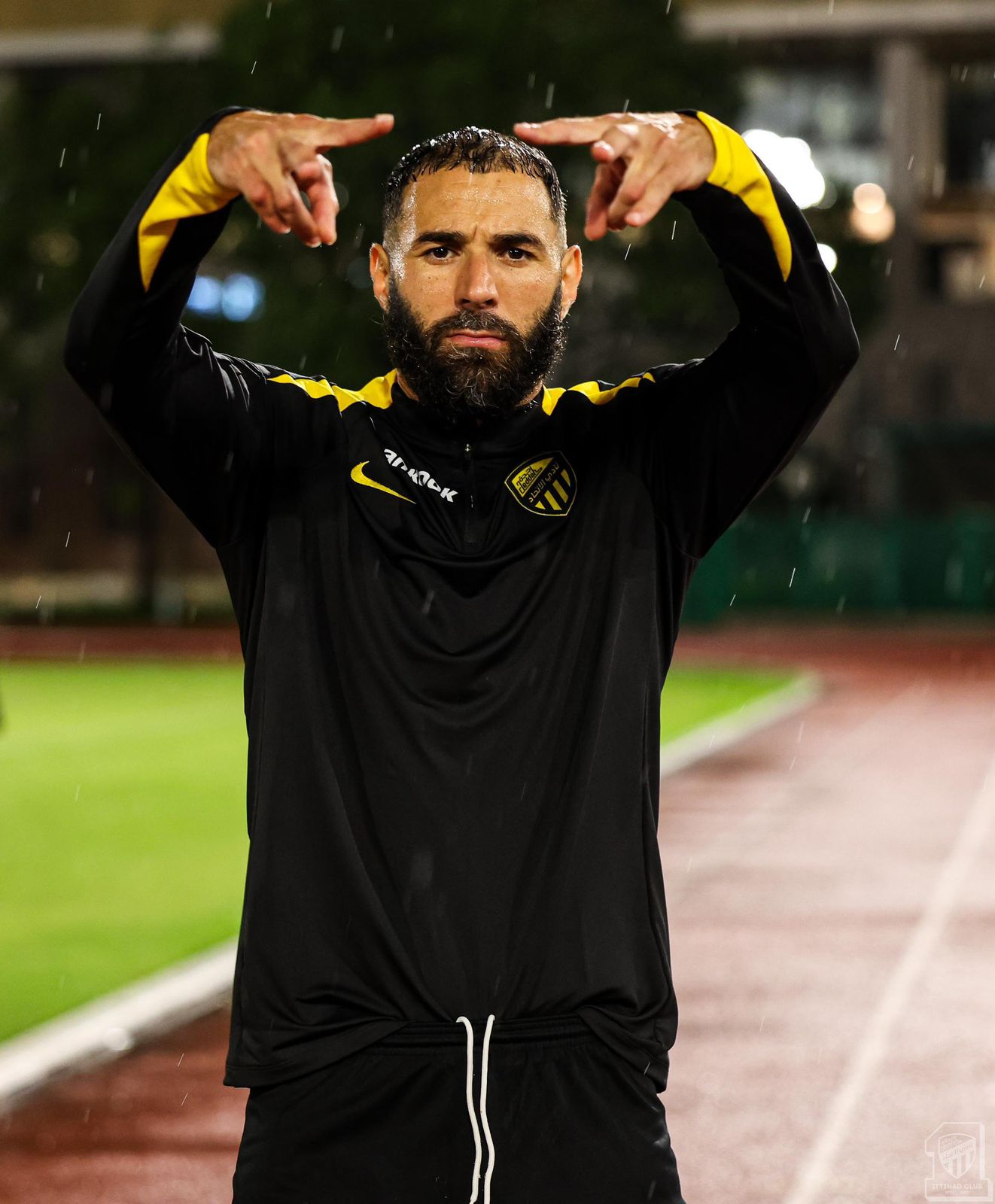 بنزيما يرد على سؤال عن رونالدو: الأفضل سيفوز غدا