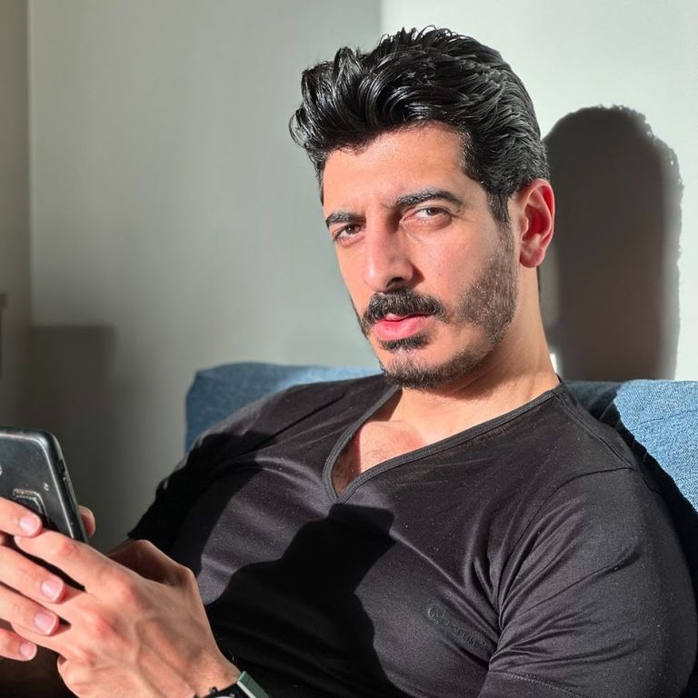 حبس التيك توكر شاكر محظور 15 يوما بتهم المخدرات والمحتوى الخادش