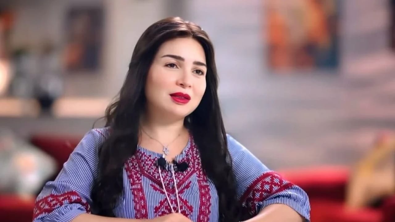 لأول مرة .. مي عز الدين تكشف عن سبب عدم زواجها