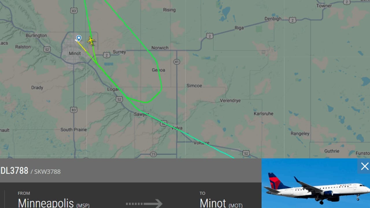 مجلس النقل يكشف تفاصيل واقعة التصادم الوشيك لطائرة B-52 .. فيديو