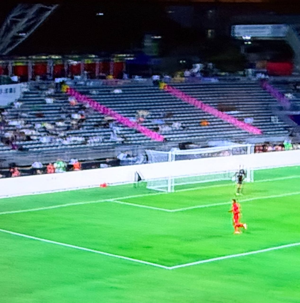 الجماز ينتقد الحضور الجماهيري: بطولة تذكرنا بكورونا