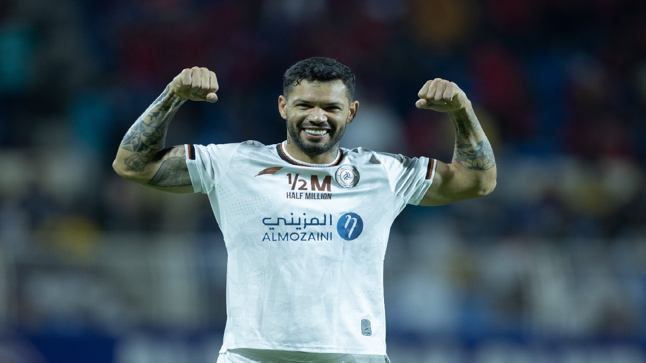 الغواسيل يتمسك بجونيور لقيادة هجوم الشباب