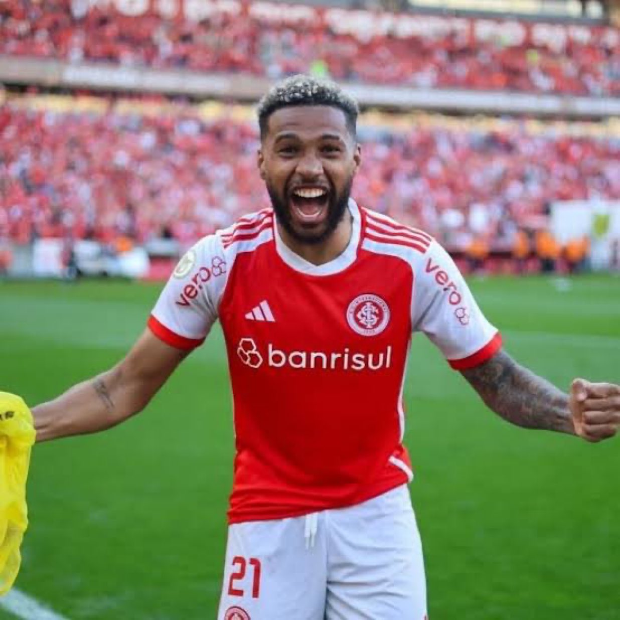 جناح إنترناسيونال على أعتاب الانتقال إلى الريان