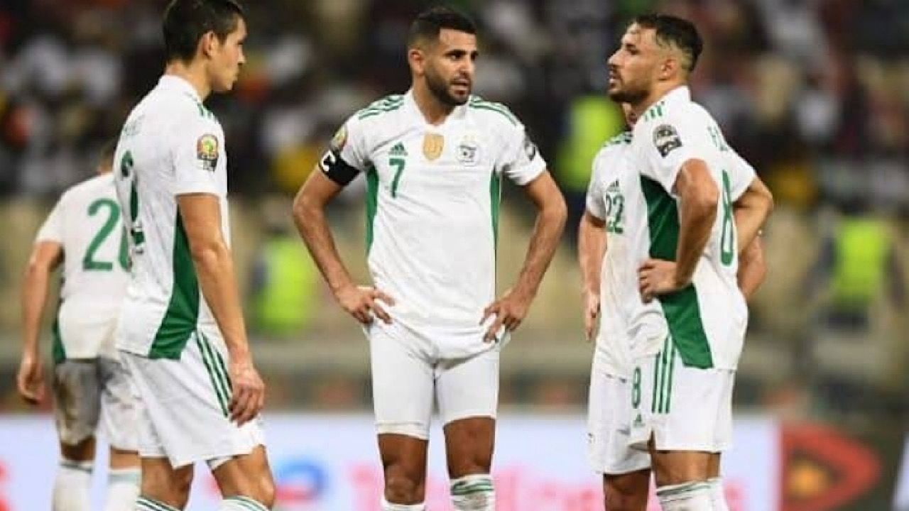 رباعي دوري روشن على رأس قائمة الجزائر لمباراتي غينيا و بتسوانا