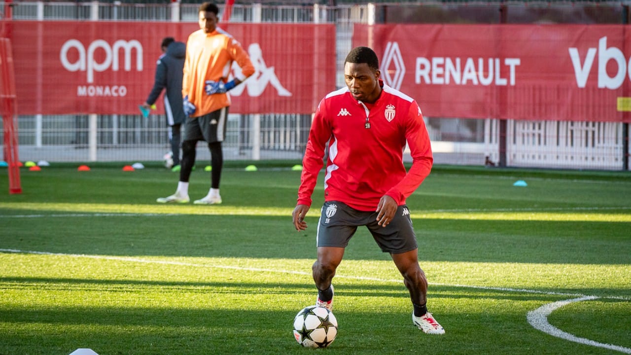 فالي كوناتي على رادار نيوم