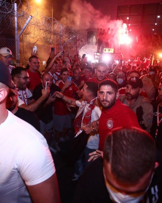 أولمبياكوس يضم الجناح بودينس من الشباب.. صورة