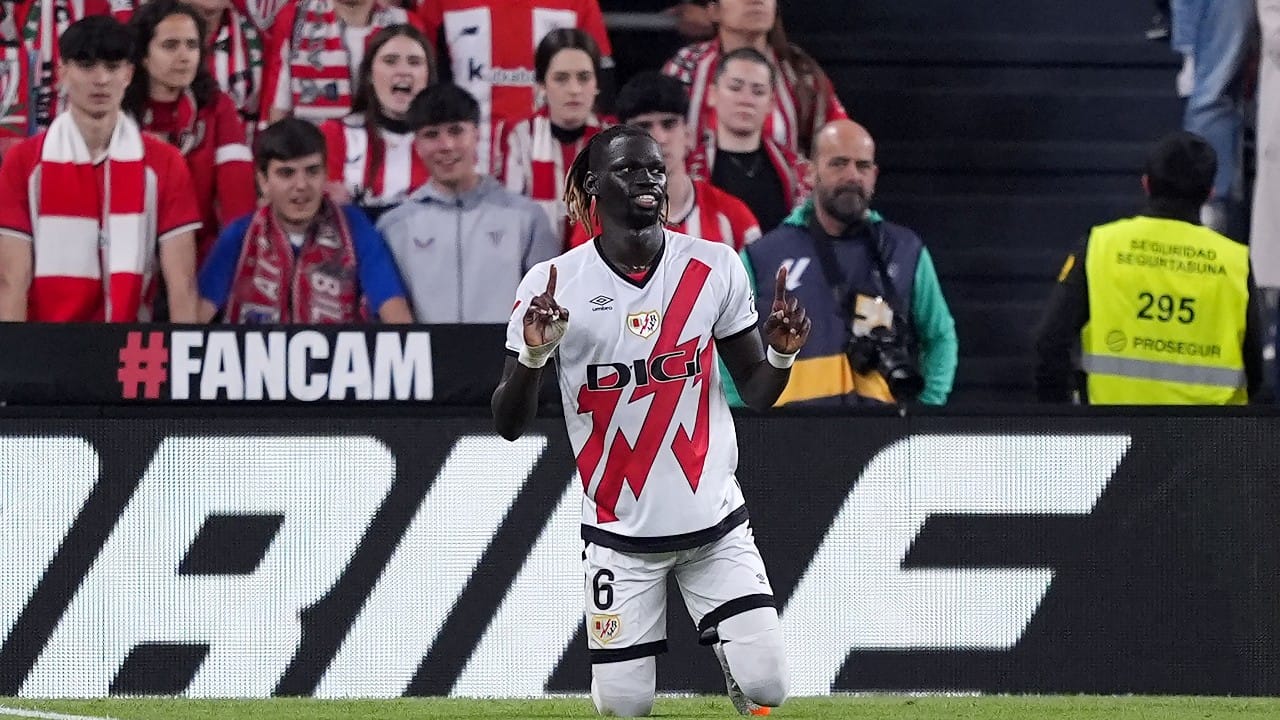 الشباب يرفع قيمة عرض ضم باثي سيس