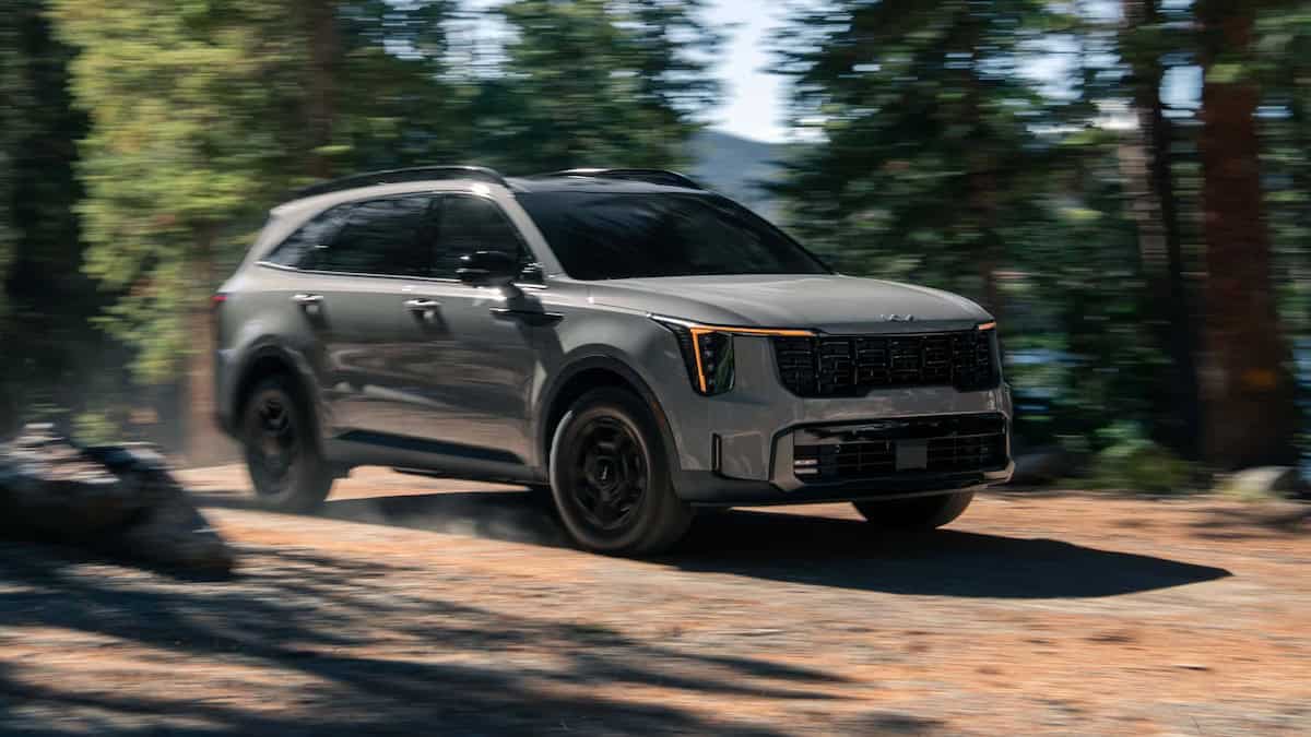 مواصفات وأسعار كيا سورينتو 2025.. صور