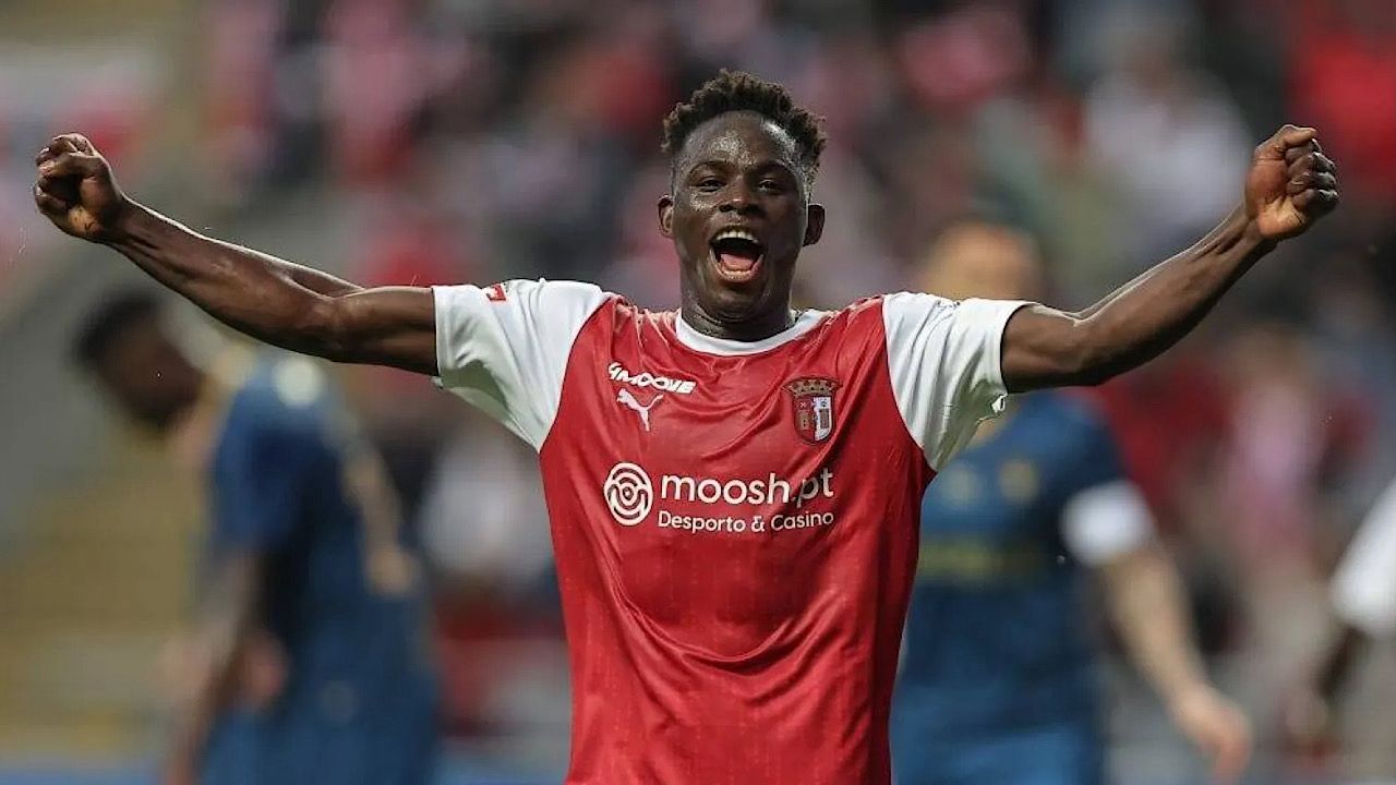 الاتحاد يسعى لضم فيرنانديز