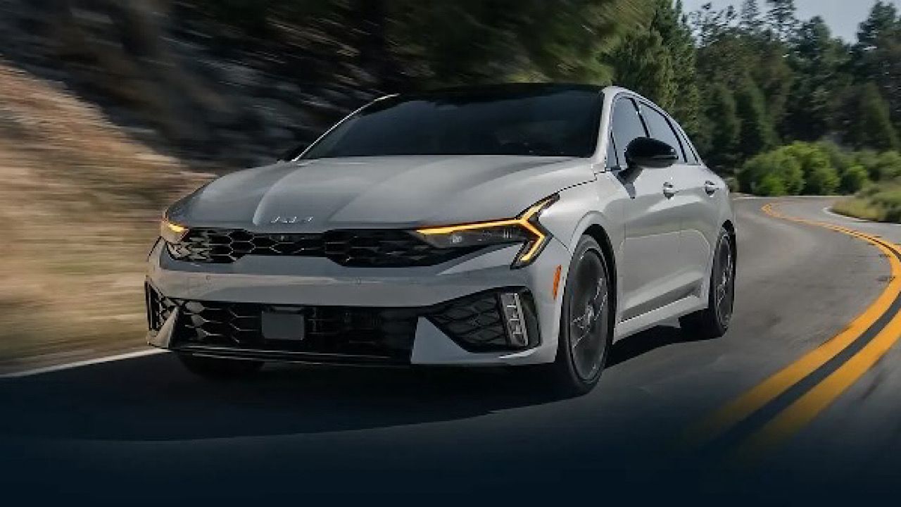 سعر ومواصفات كيا K5 موديل 2025