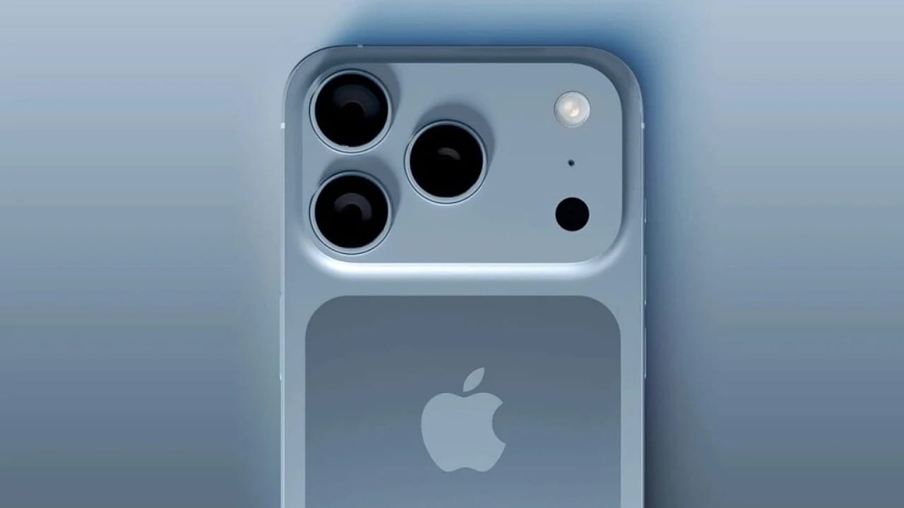 أبل تكشف عن آيفون 17 وتودع طرازات شهيرة