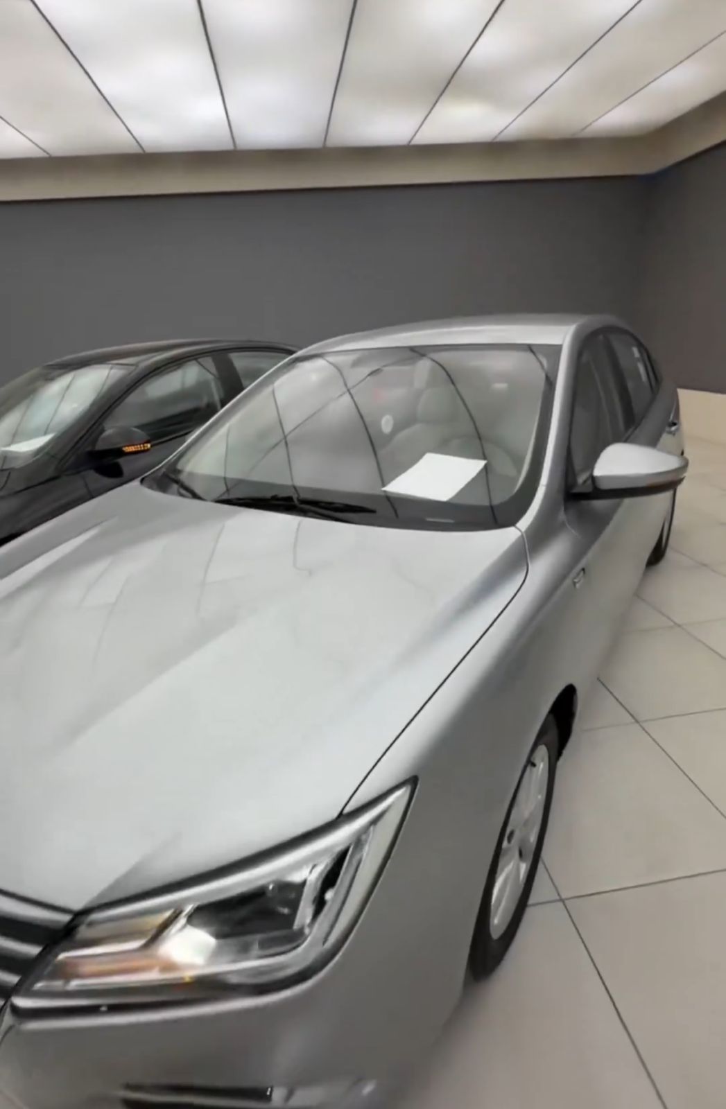 مواصفات وأسعار سيارة شيري أريزو 5 في المملكة .. فيديو