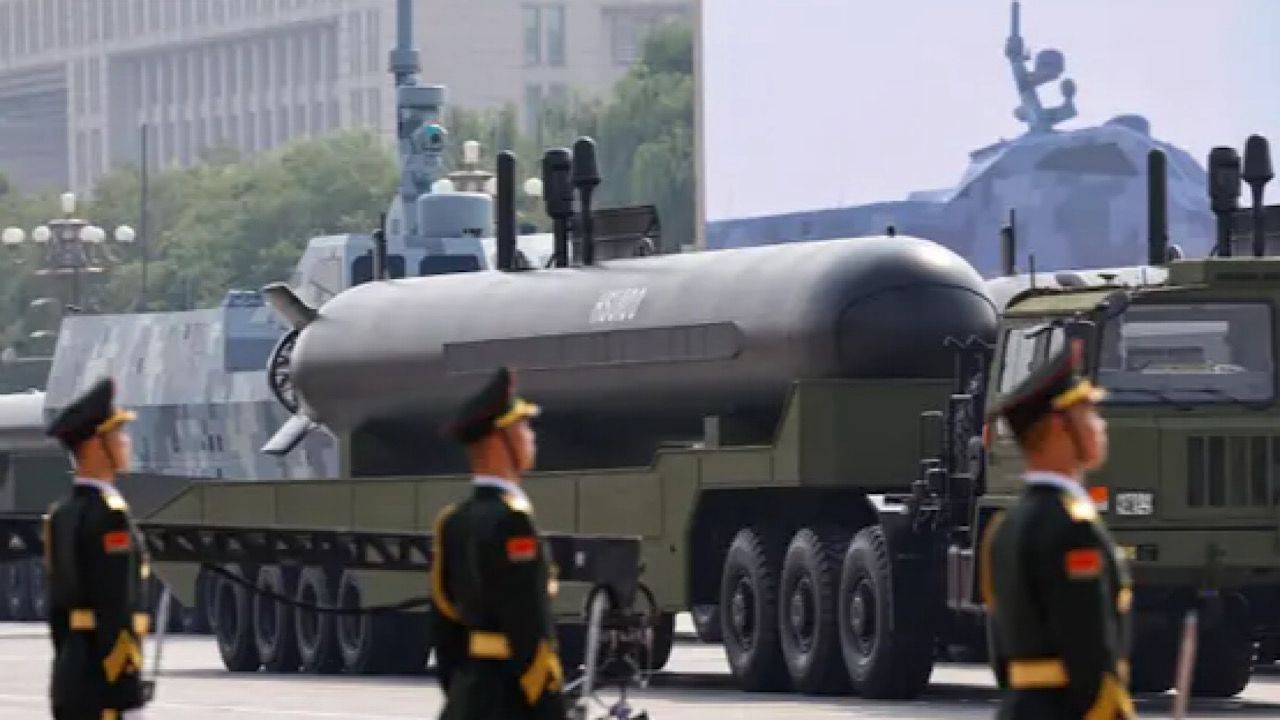 الصين تستعرض قوتها العسكرية في عرض يكشف عن أحدث ترساناتها الدفاعية ..صور