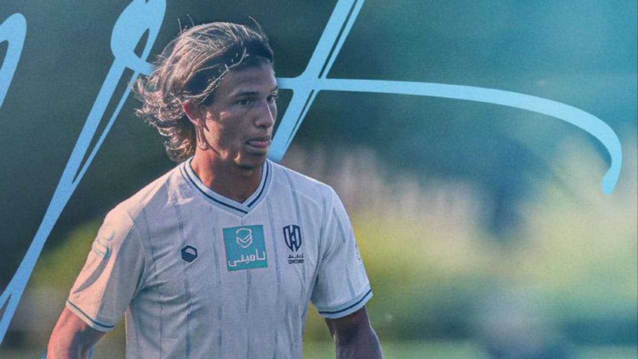 بوريل يرتدي قميص الأخدود قادمًا من الاتحاد على سبيل الإعارة