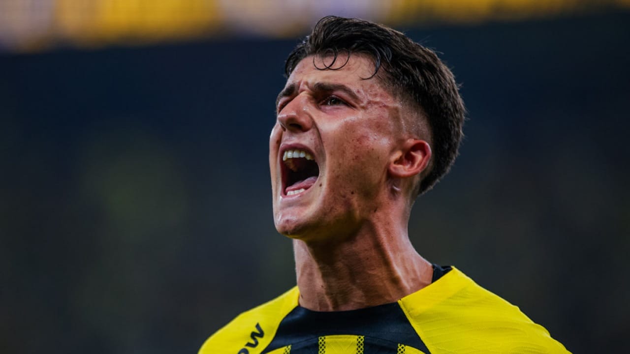 الاتحاد يقترب من إعارة هيرنانديز للشباب