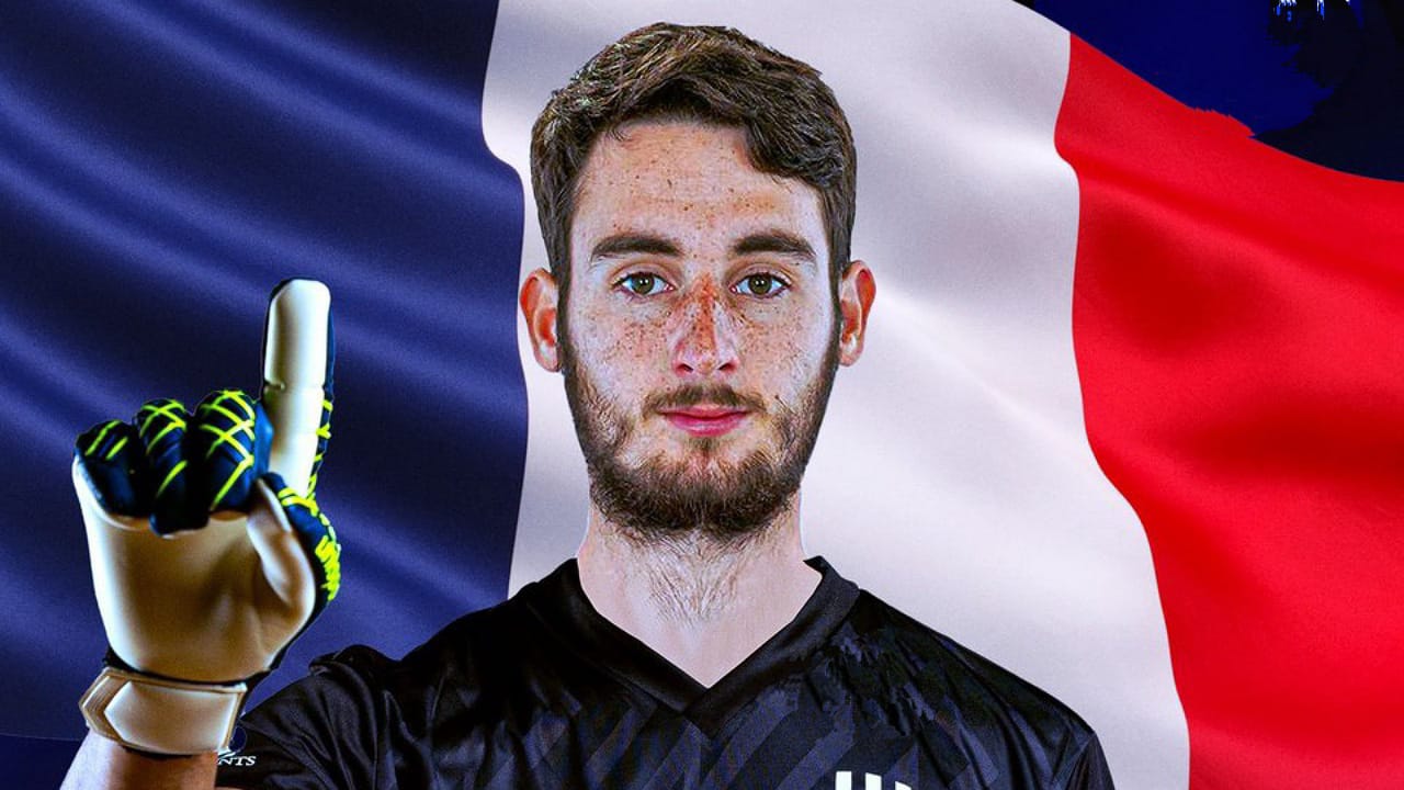 ليون يمنح الهلال الضوء الأخضر لضم الحارس باتويليت