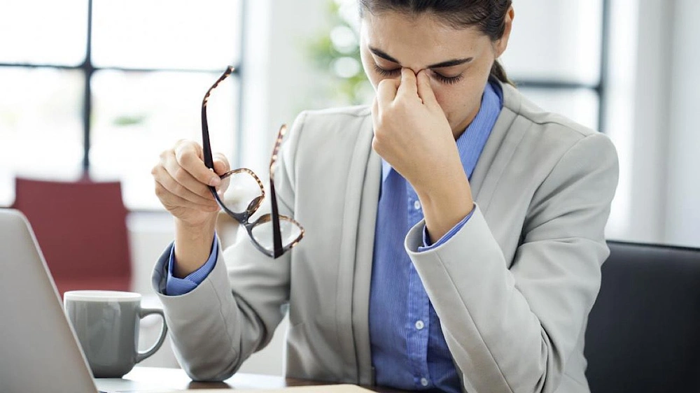 نصائح لتجنب إجهاد العين الرقمي من الشاشات