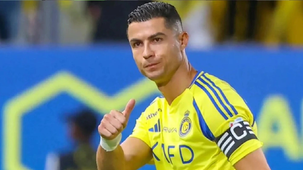 رونالدو يفوز بجائزة أفضل لاعب في الشرق الأوسط .. فيديو