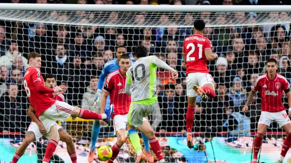 نوتنغهام يشتكي التحكيم بعد الخسارة أمام مانشستر سيتي