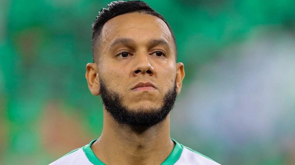 محترف الأهلي السابق يعلن اعتزاله كرة القدم