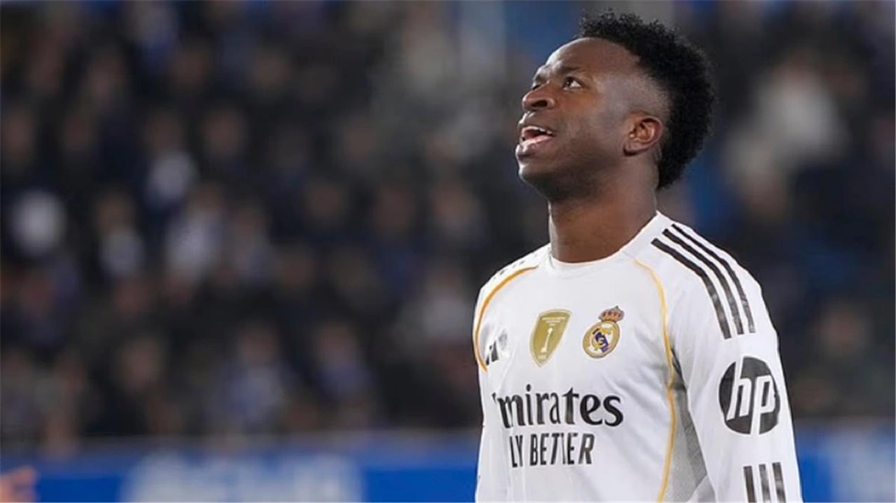 ريال مدريد يجدد عقد فينيسيوس جونيور قريبا