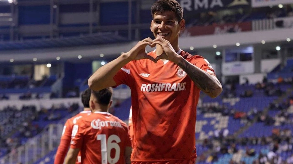 موراليس يقترب من الرحيل عن تولوكا