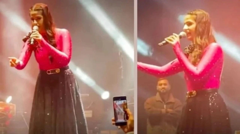 فنانة توبخ معجبًا خلال حفلها: أنا في عمر ابنتك.. فيديو