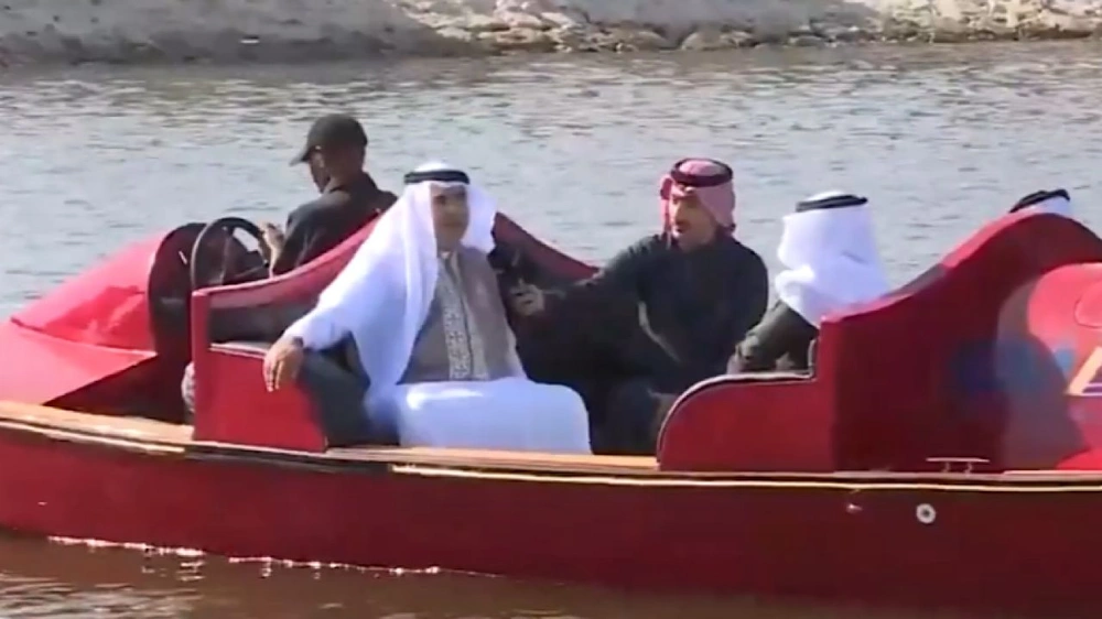 أمير المنطقة الشرقية يفتتح مشروع المدينة العالمية السياحي والترفيهي بالدمام.. فيديو