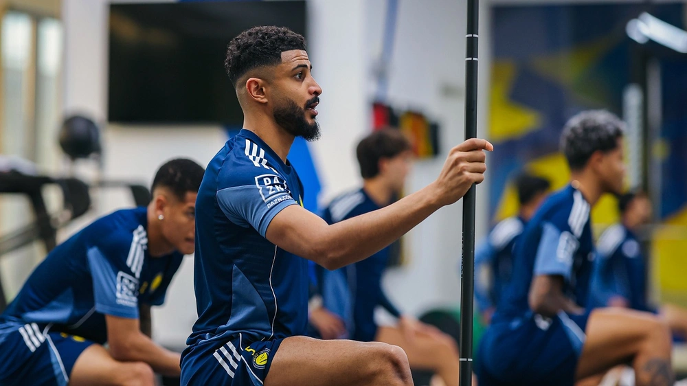 النصر يستعد للقاء الاتفاق ويطير إلى الدمام