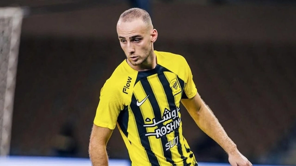 كونسيساو يختار بديل ميتاي قبل مباراة نيوم