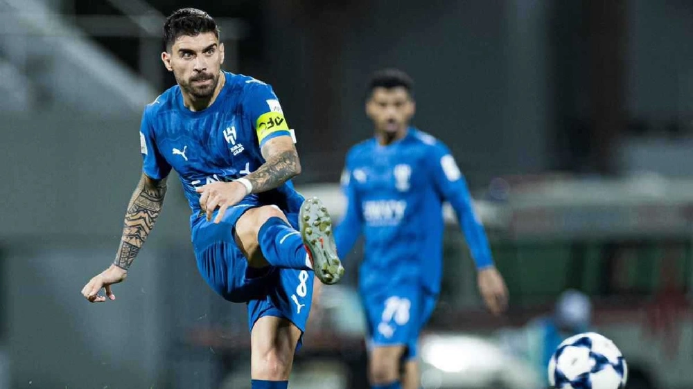 راتب نيفيز مع الهلال يعيق انتقاله إلى مدريد