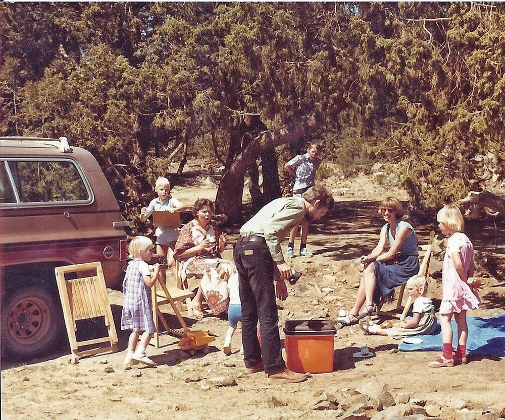 نزهة عائلية في خميس مشيط قبل 40 عام