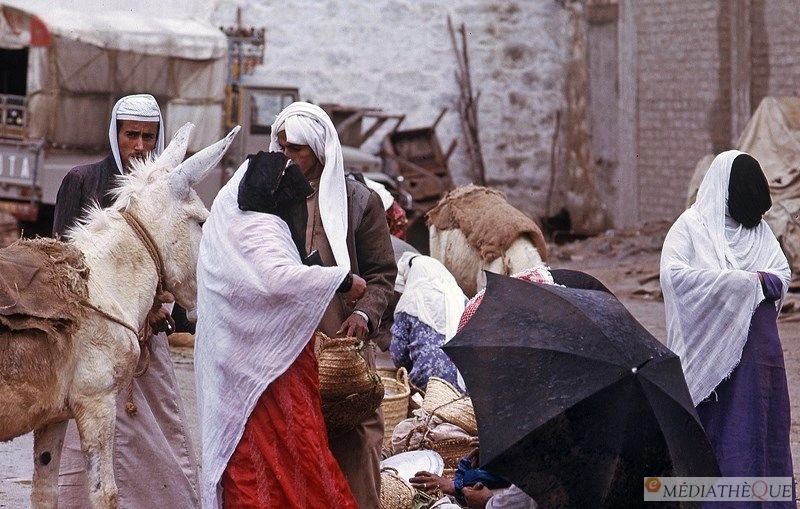 أحد أسواق جنوب المملكة فترة التسعينات الهجرية