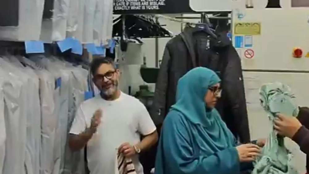 عائلة بريطانية ترفض تقاضي الحساب من مبتعث سعودي ردًا لكرمٍ السعوديين .. فيديو