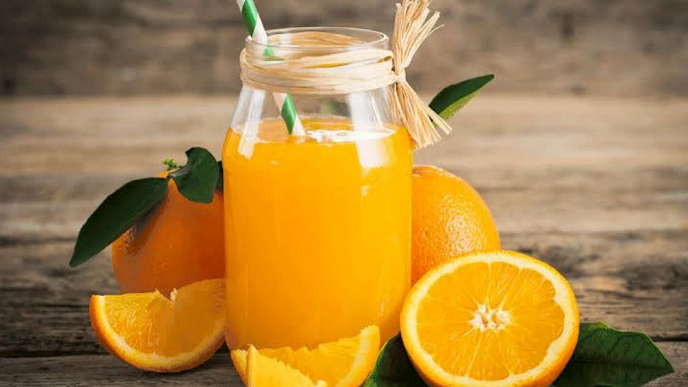 دراسة: عصير البرتقال يؤثر على الجينات ويدعم صحة القلب