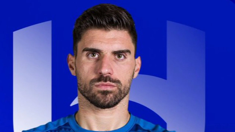 الهلال يحدد سعر بيع نيفيز