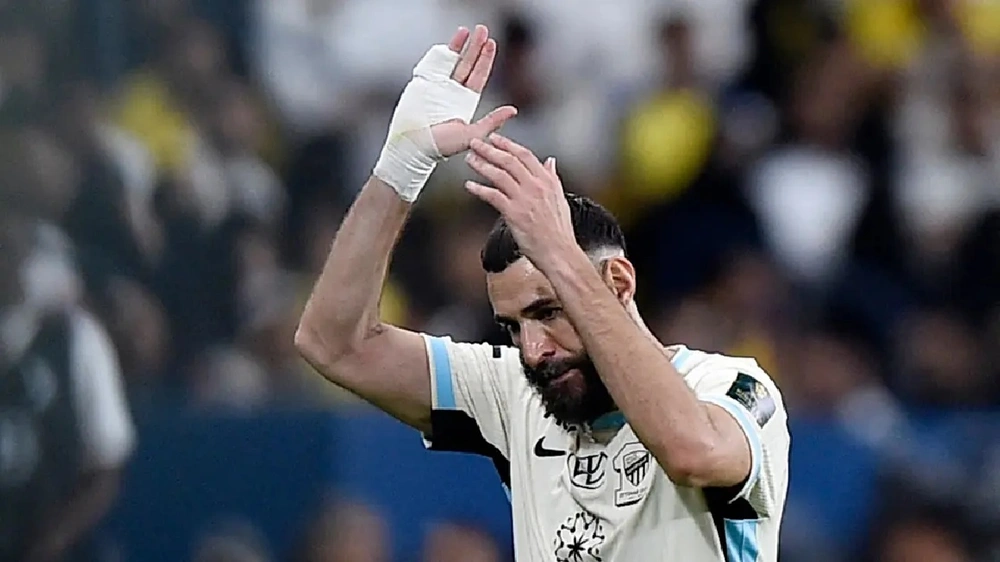 بنزيما يقتني لوحة بيكاسو