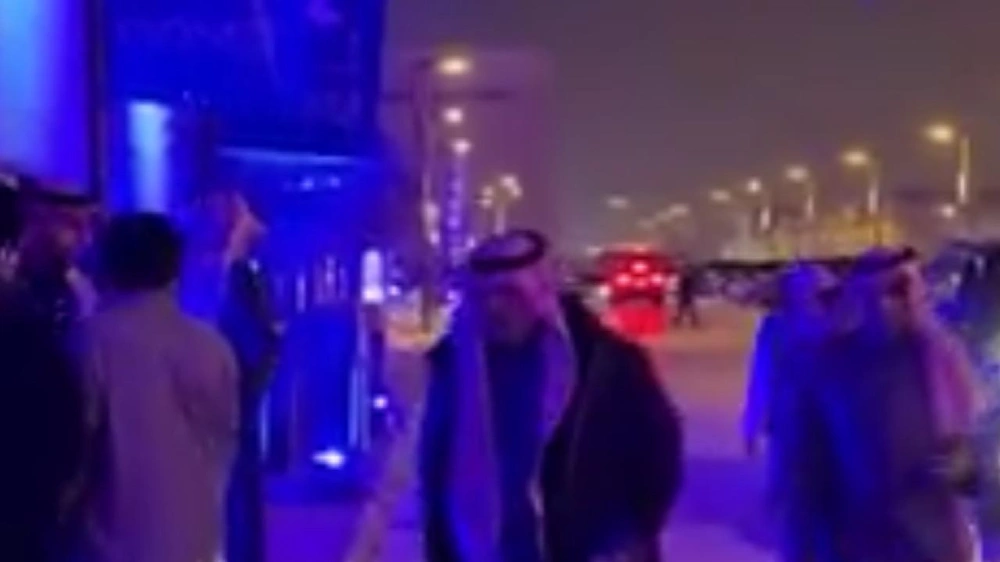 الأمير عبدالرحمن بن مساعد يدعم الهلال في لقاء الخليج .. فيديو