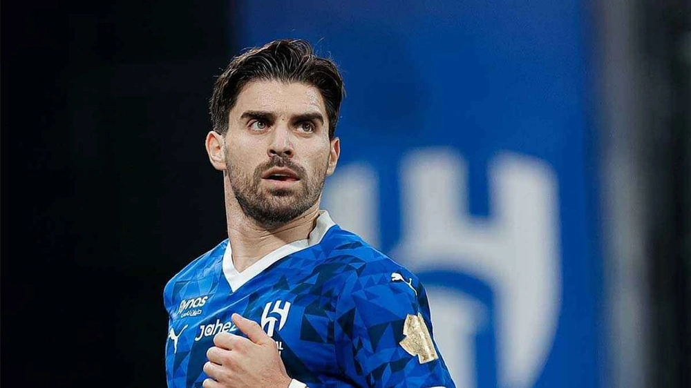 ريال مدريد يتراجع عن صفقة نيفيز