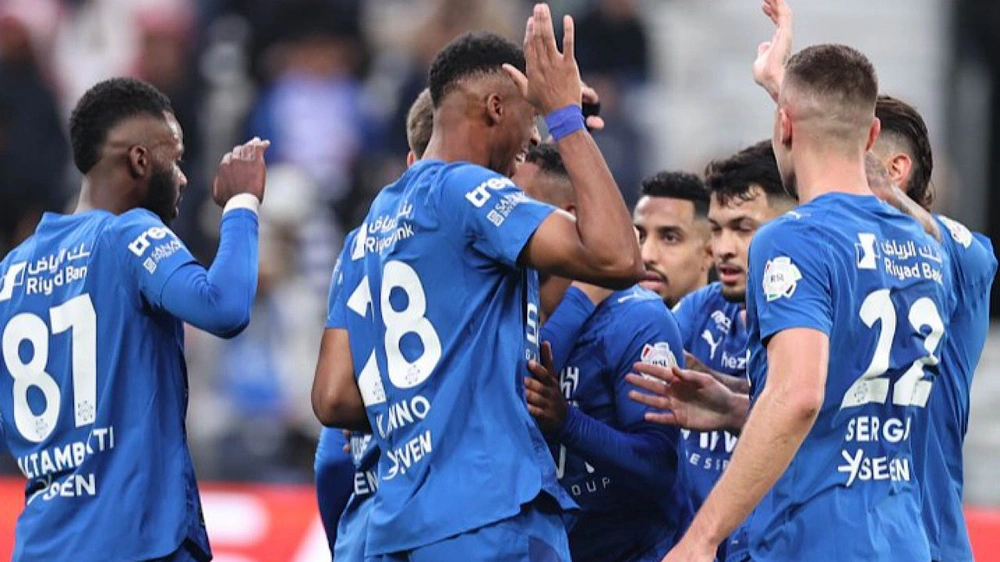 الهلال يهزم الخليج بثلاثية