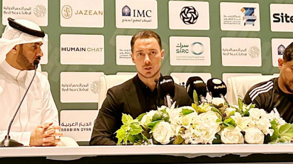 يايسله يرفض التعليق على غياب لاعبيه