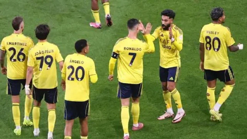 العصيمي يكشف حقيقة اختراق الموقع الرسمي لنادي النصر .. صورة