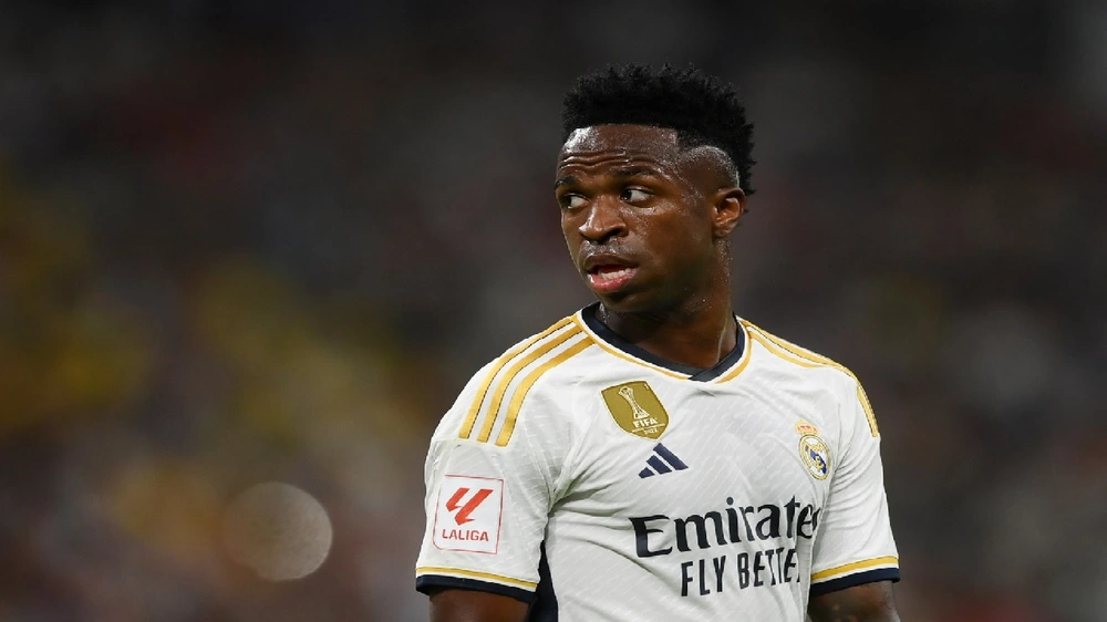 خلافات تعرقل تجديد عقد فينيسيوس مع مدريد