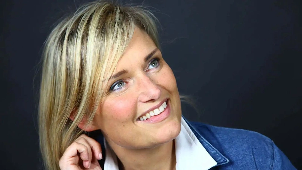 مدربة إيطالية تقود منتخب تونس للكرة الطائرة.. صور