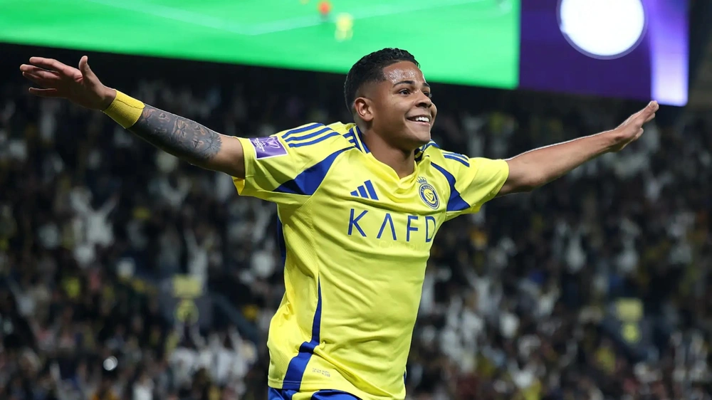 بنفيكا يجري مفاوضات مع النصر للتعاقد مع ويسلي