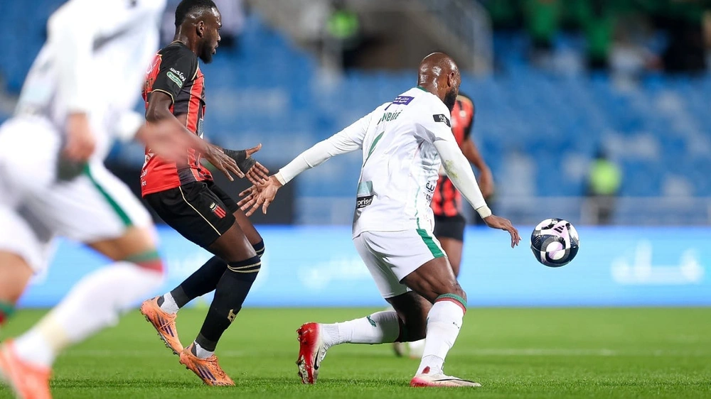 الاتفاق يتخطى الرياض بثنائية