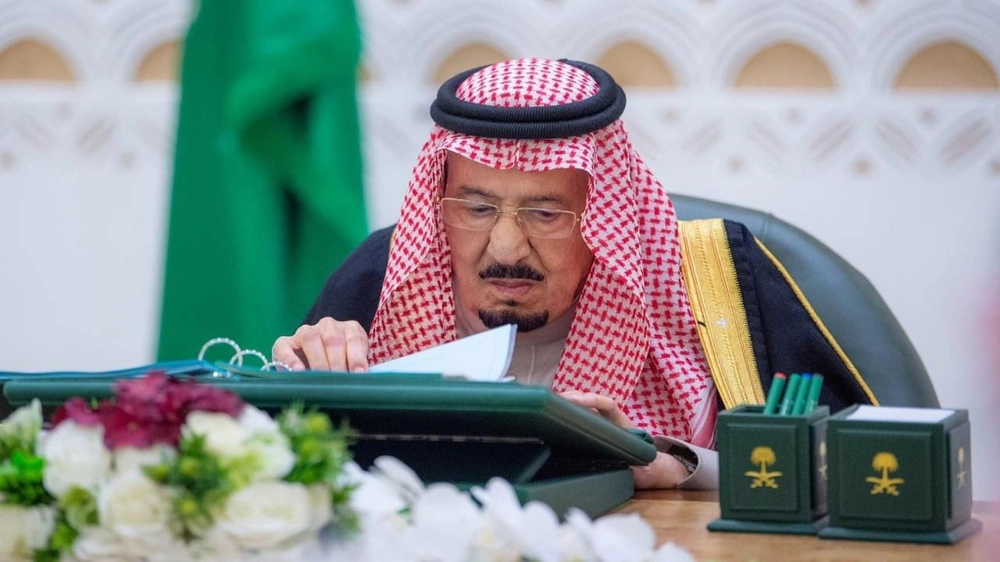 خادم الحرمين الشريفين يرأس جلسة مجلس الوزراء
